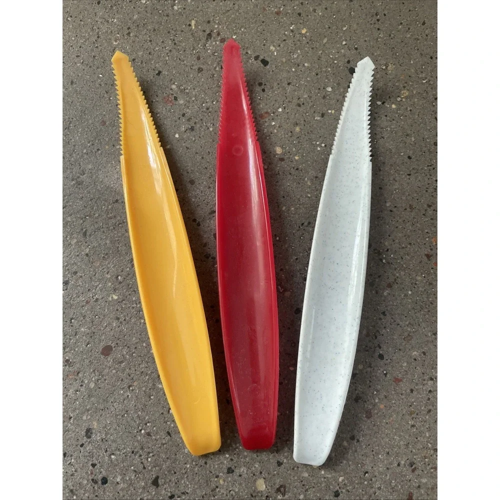 Vtg TUPPERWARE Lettuce Corers Grapefruit Scoop Knife‎ Corer